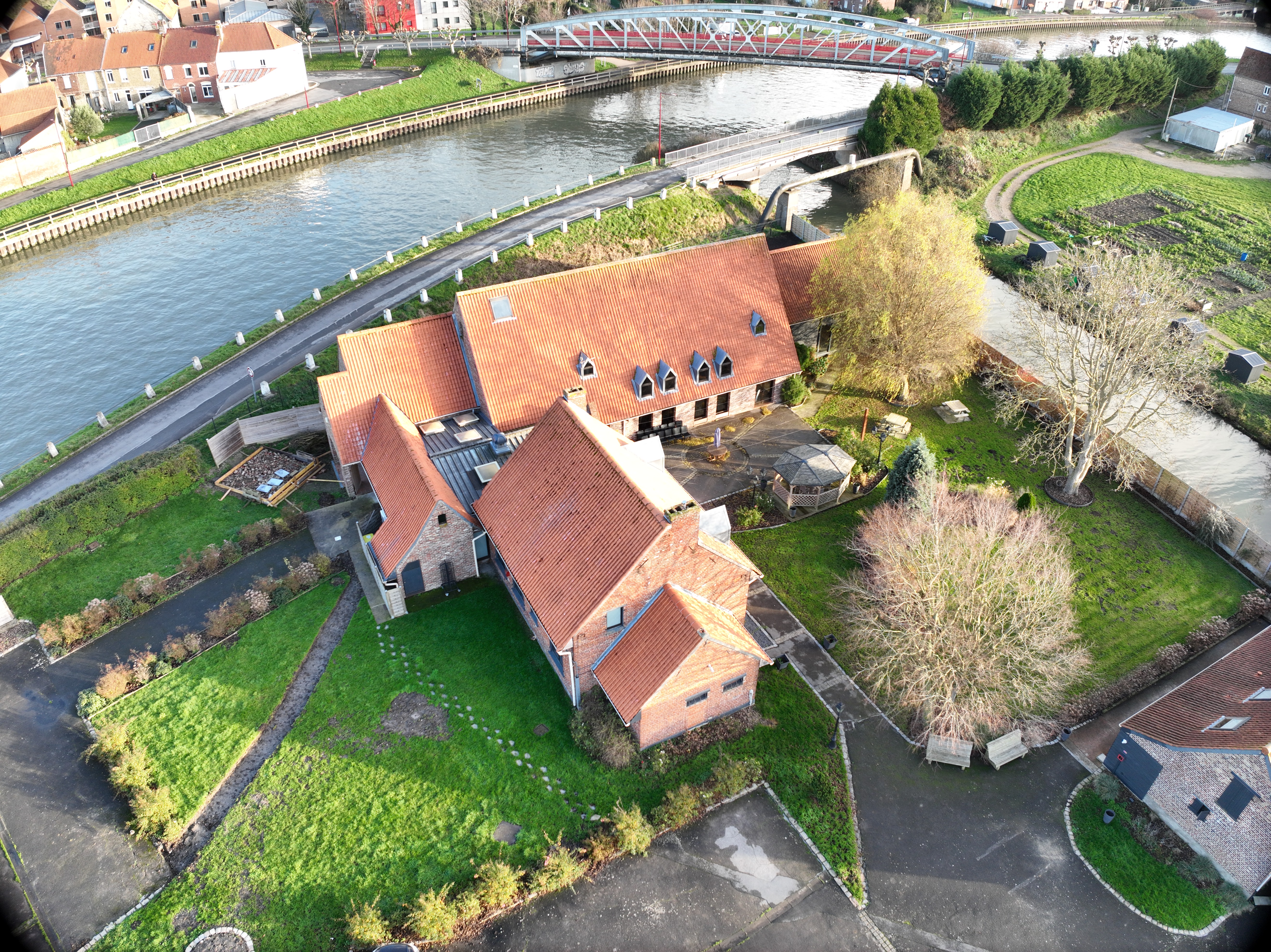 Reportage aérien et relevé topographique d’un domaine de réception - Image 1